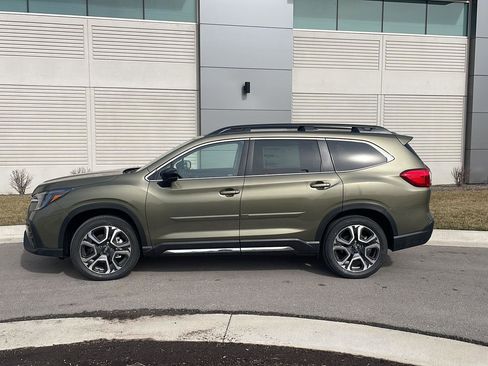 New 2026 Subaru Ascent Limited image 4