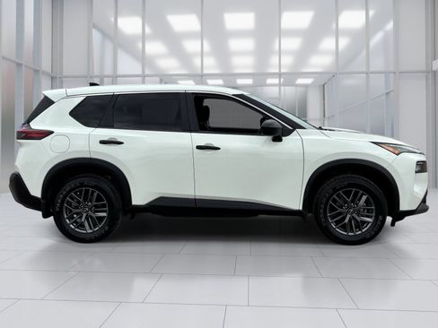 Used 2023 Nissan Rogue S FWD image 7