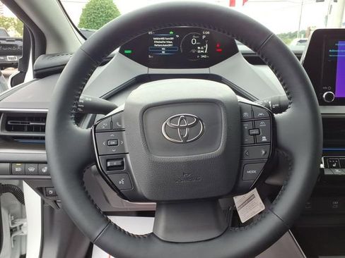 New 2026 Toyota Prius FWD image 24