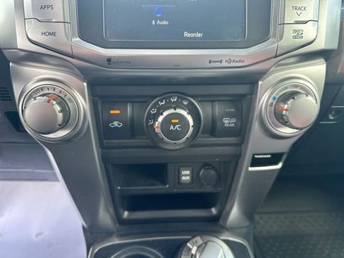 Used 2017 Toyota 4Runner SR5 Premium AWD/4WD image 39