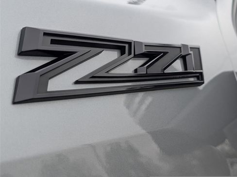 Used 2025 Chevrolet Silverado 2500 LT w/ Trail Boss Package image 12