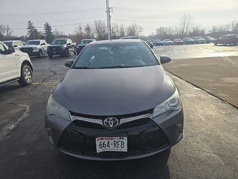 Used 2015 Toyota Camry XSE image 2