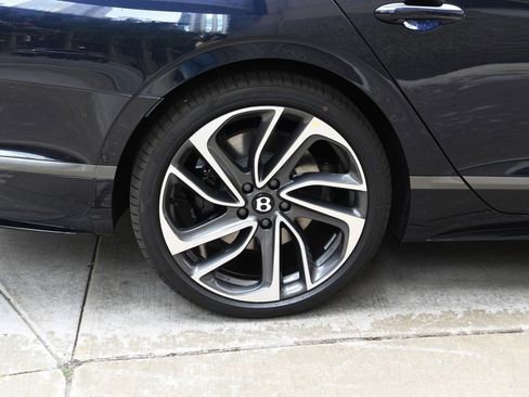 New 2025 Bentley Flying Spur Plug-In Hybrid image 23