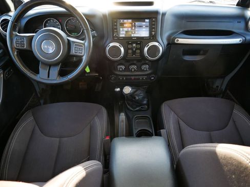 Used 2014 Jeep Wrangler Unlimited Sahara w/ Dual Top Group image 11