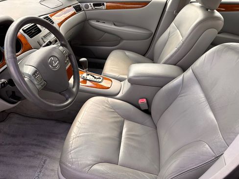 Used 2005 Lexus ES 330 FWD image 5