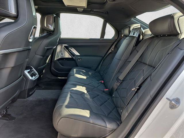 Used 2026 BMW 740i RWD image 15