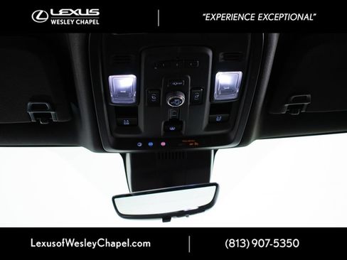 Used 2023 GMC Yukon Denali Ultimate AWD/4WD image 19