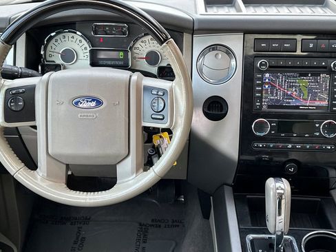 Used 2013 Ford Expedition Limited RWD image 14