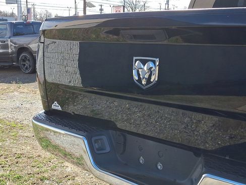 Used 2019 RAM 1500 Tradesman w/ Chrome Plus Package image 18