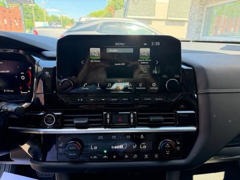Used 2023 Nissan Pathfinder Platinum w/ Lighting Package (N93) AWD/4WD image 23