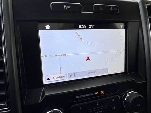 Certified 2019 Ford F150 XLT w/ Equipment Group 302A Luxury image 33