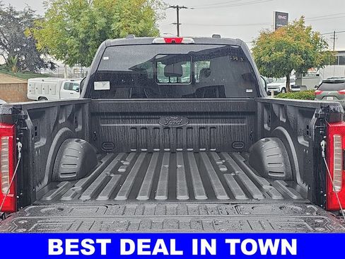 New 2026 Ford F250 Lariat w/ Black Appearance Package AWD/4WD image 12