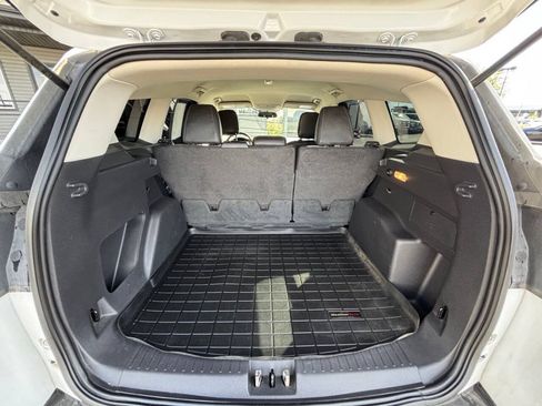 Used 2019 Ford Escape SE AWD/4WD image 10