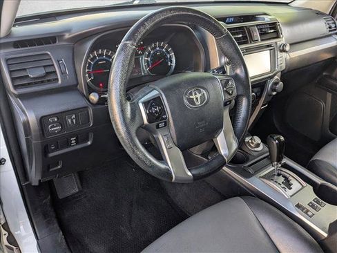 Used 2015 Toyota 4Runner SR5 Premium image 10