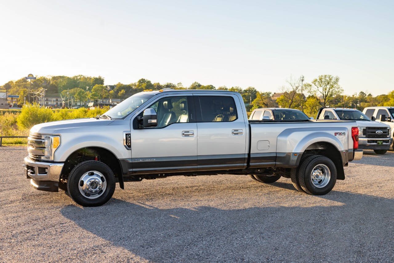 Used 2017 Ford F350 Lariat w/ Chrome Package AWD/4WD image 1