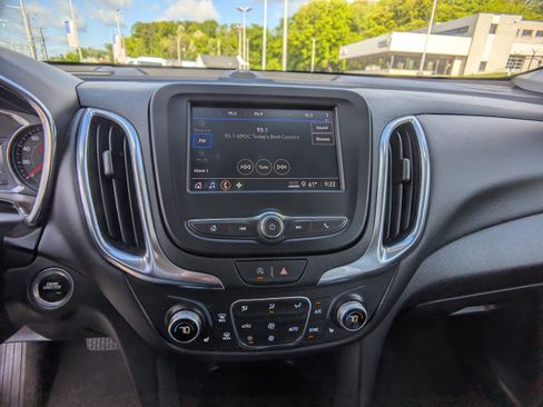 Used 2024 Chevrolet Equinox LT AWD/4WD image 20