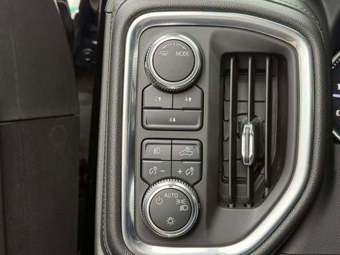 Used 2022 GMC Sierra 2500 SLE w/ SLE Value Package; image 19