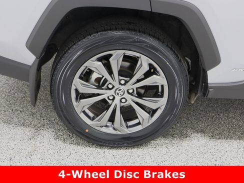 Certified 2022 Toyota RAV4 Limited image 6