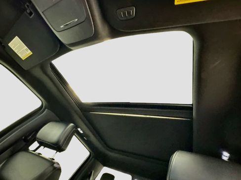 Used 2023 Ford F150 Lariat AWD/4WD image 23
