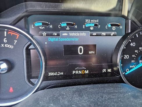 Used 2021 Ford Expedition Limited image 11