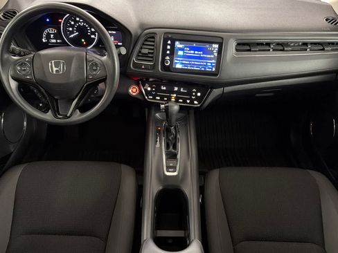 Used 2022 Honda HR-V EX image 3