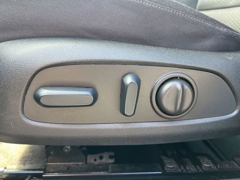 Used 2024 Chevrolet Malibu LT image 28