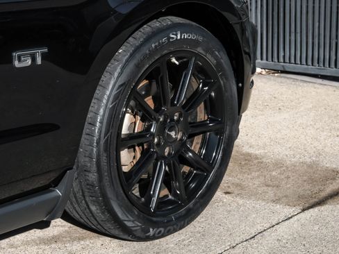 Used 2010 Ford Mustang GT image 45