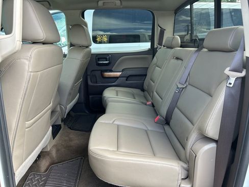 Used 2018 Chevrolet Silverado 1500 LTZ w/ Texas Edition AWD/4WD image 13