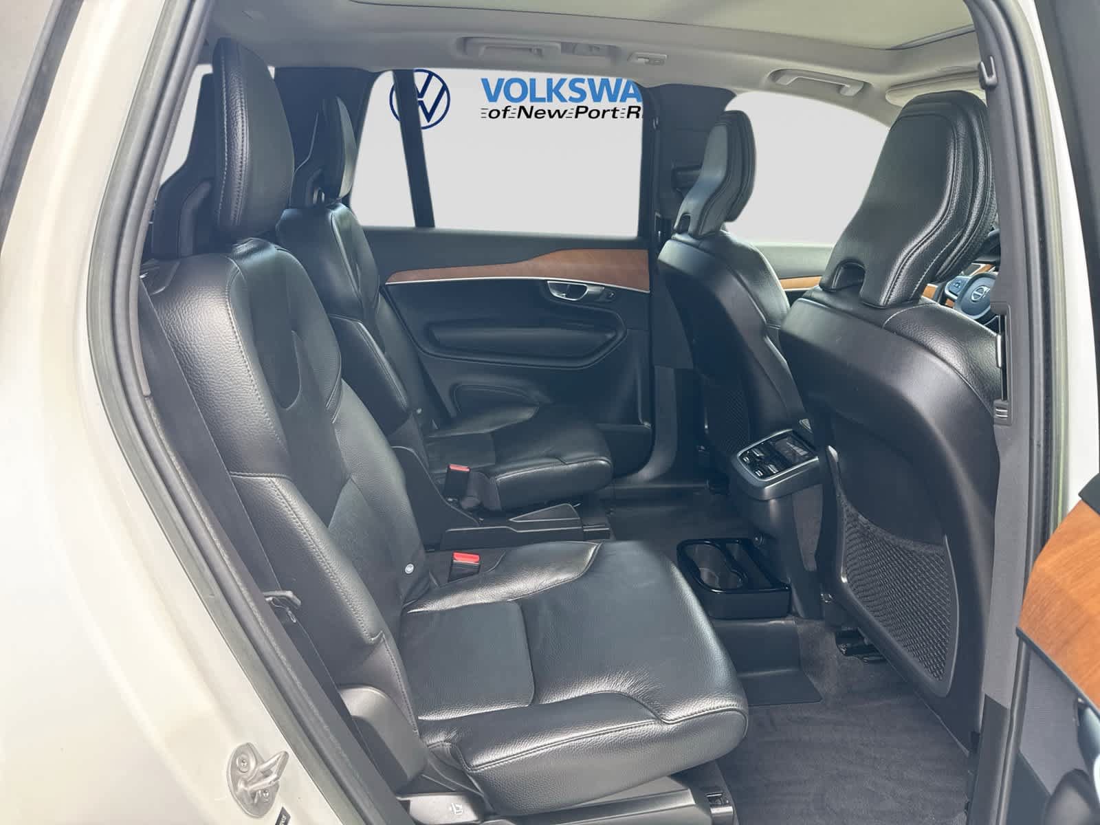 Used 2023 Volvo XC90 B6 Plus w/ Protection Package Premier AWD/4WD image 19