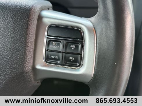 Used 2011 Dodge Challenger RWD image 22