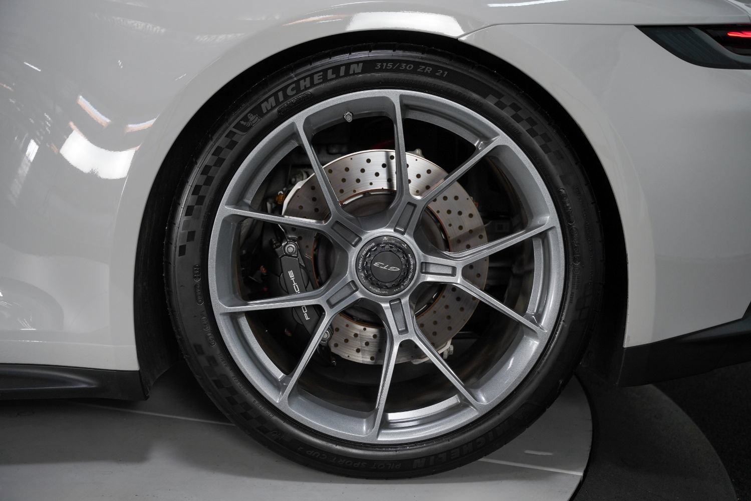 Used 2022 Porsche 911 GT3 RWD image 20