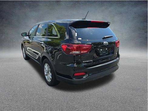 Used 2019 Kia Sorento L FWD image 10