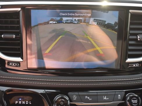 New 2026 Chrysler Pacifica Select image 25