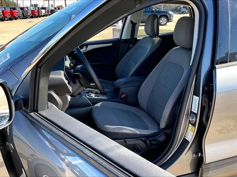 Used 2021 Ford Escape SE image 8