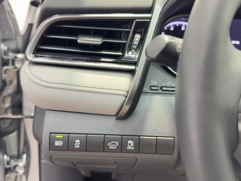Used 2023 Toyota Camry SE FWD image 25
