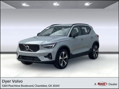 New 2026 Volvo XC40 B5 Plus w/ Protection Package Premier