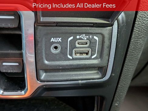 Used 2022 Jeep Wrangler Unlimited Sahara AWD/4WD image 24