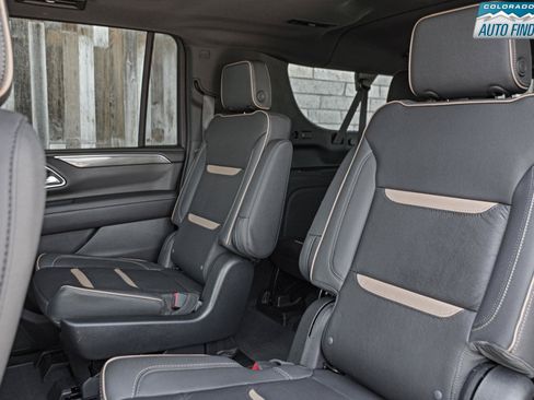 Used 2023 GMC Yukon XL AT4 w/ AT4 Premium Plus Package AWD/4WD image 27