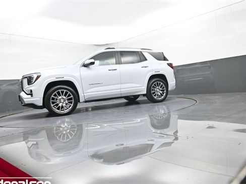 New 2026 GMC Terrain Denali image 14