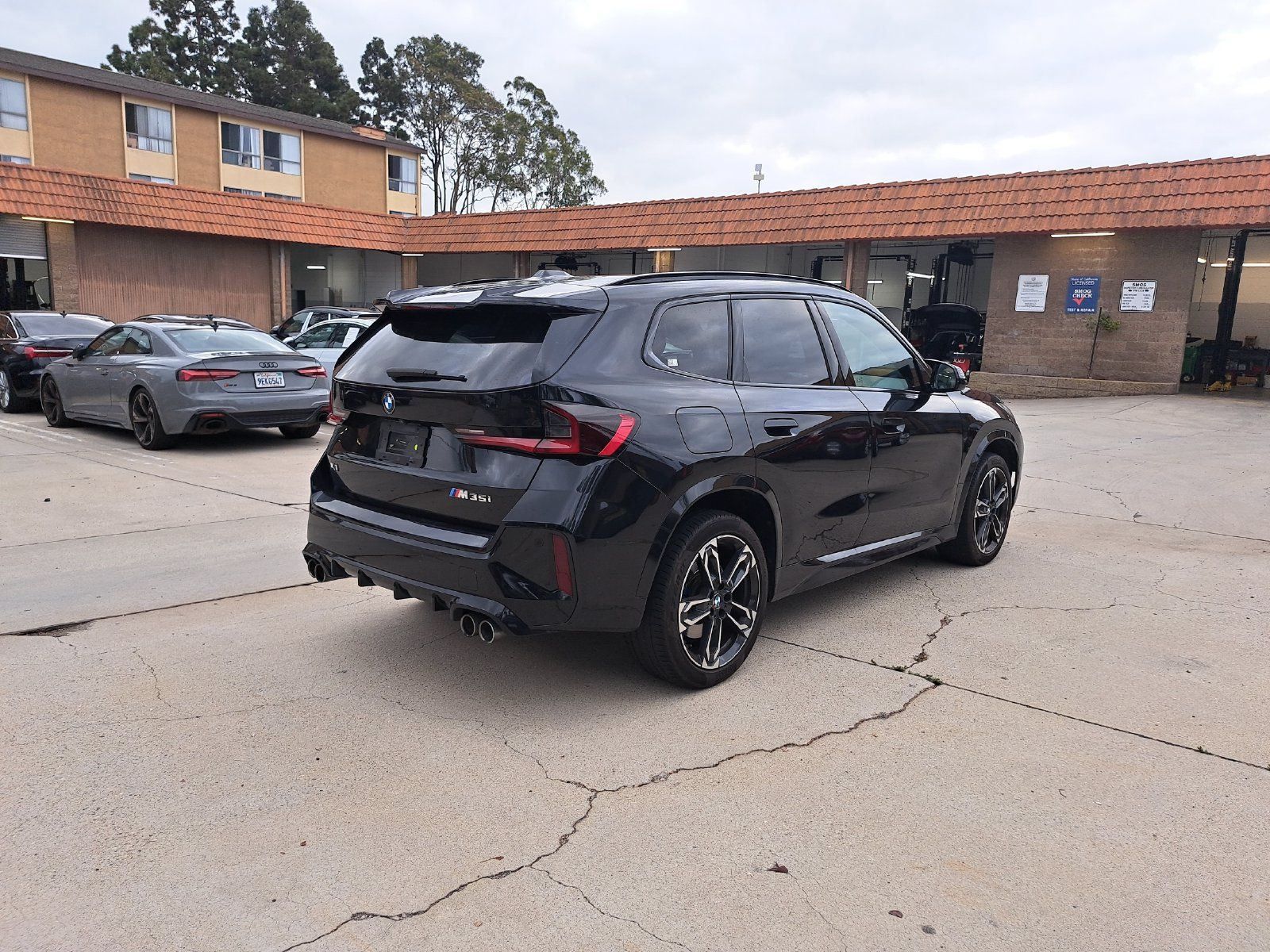 Used 2024 BMW X1 M35i AWD/4WD image 5
