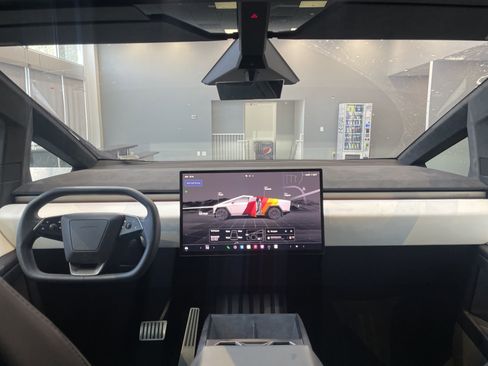Used 2024 Tesla Cybertruck Cyberbeast AWD/4WD image 31