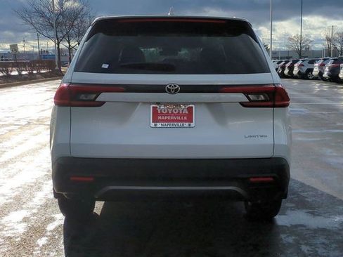 Used 2024 Toyota Grand Highlander Limited image 6