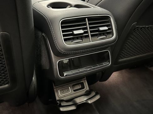 Certified 2025 Mercedes-Benz GLS 450 4MATIC image 27