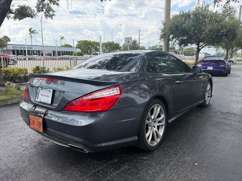 Used 2013 Mercedes-Benz SL 550 image 6