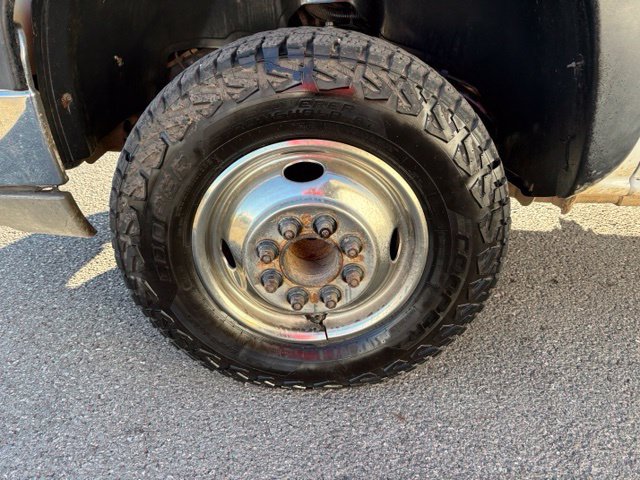 Used 2004 Chevrolet Silverado 3500 2WD Extended Cab w/ Heavy-Duty Power Package image 5