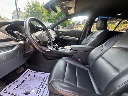 Used 2020 Cadillac XT4 Premium Luxury AWD/4WD image 16