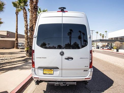 Used 2022 Mercedes-Benz Sprinter 3500 image 9