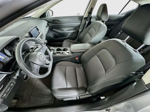 Used 2023 Nissan Altima 2.5 S FWD image 13