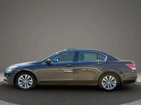 Used 2011 Honda Accord EX-L image 9