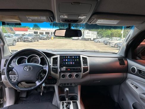 Used 2011 Toyota Tacoma 4x4 Double Cab w/ TRD Off-Road Pkg w/JBL Audio image 19